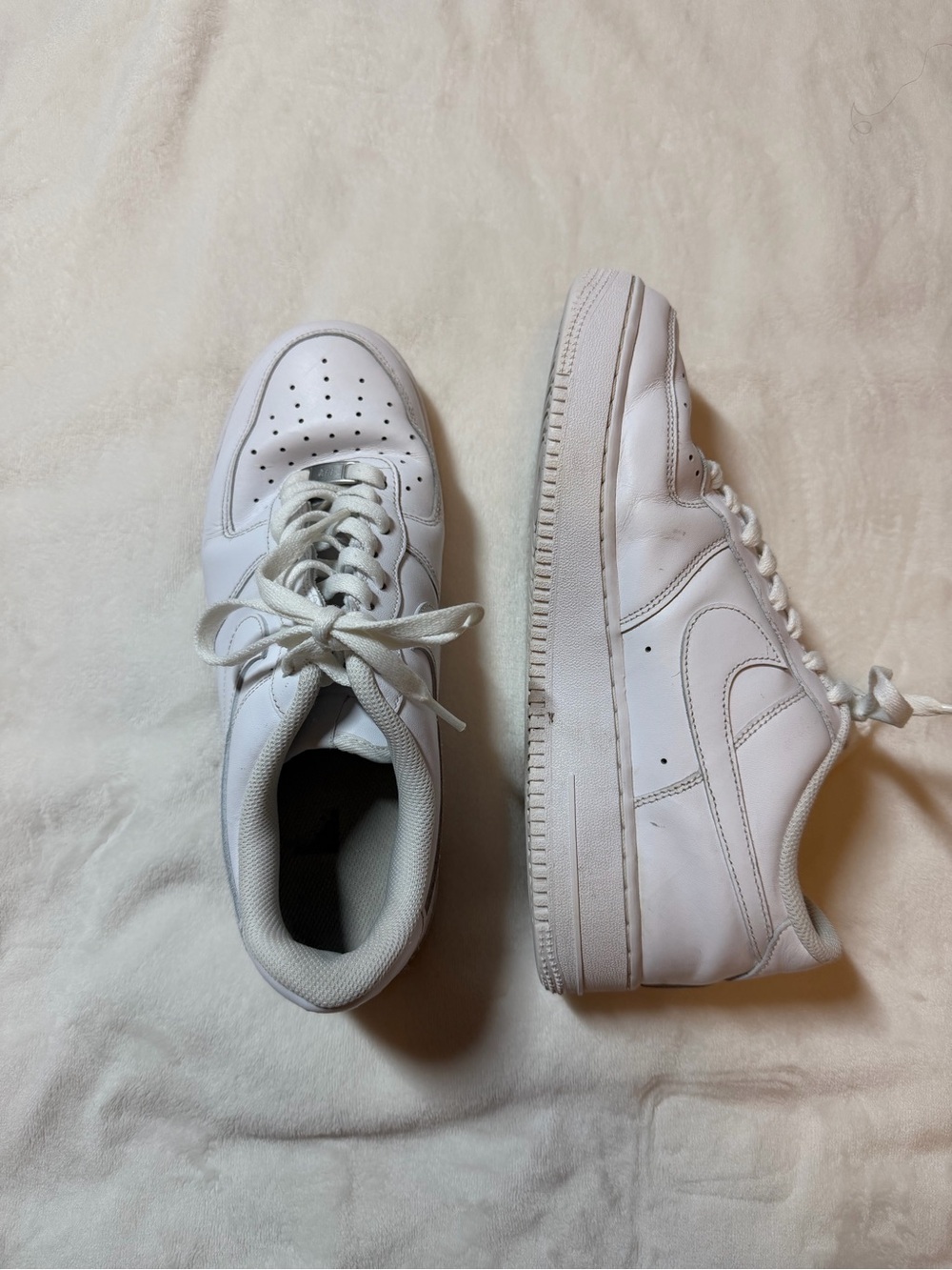 Nike White Women's Low-Top Sneakers